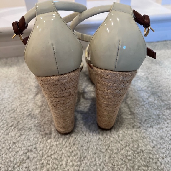 Louise Vuitton shoes - Picture 2 of 8
